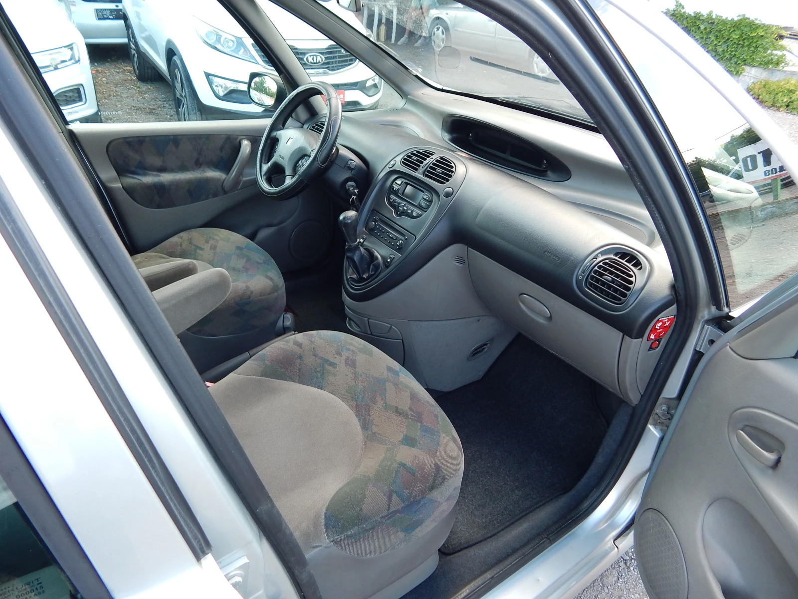Citroen Xsara picasso 2.0HDI, снимка 16 - Автомобили и джипове - 54995869