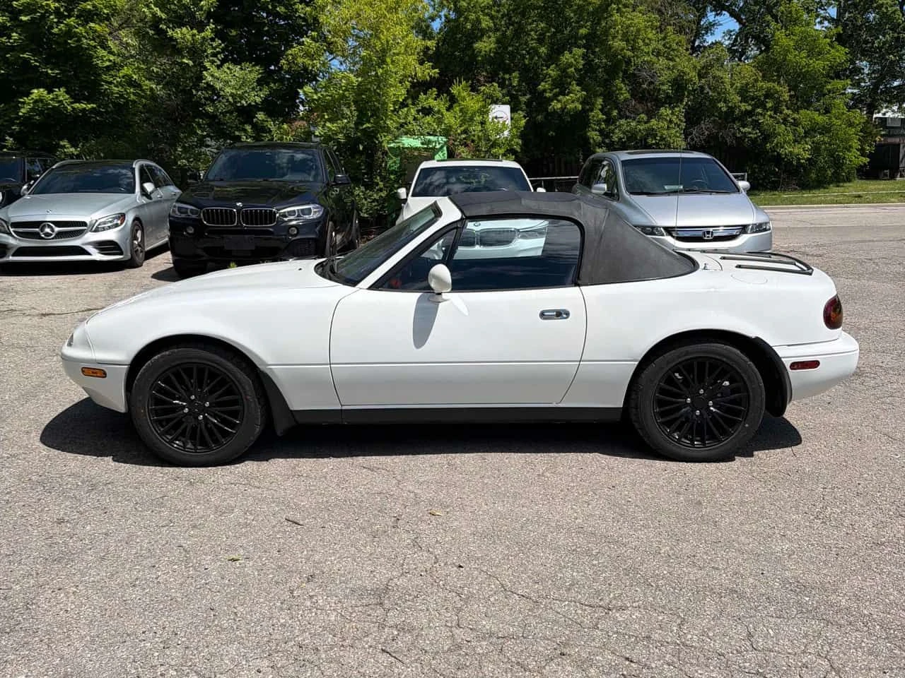 Mazda Mx-5 * Cabrio * CARFAX * БЕЗ ИНЦИДЕНТИ * КЛИП НА МОТОРА, снимка 2 - Автомобили и джипове - 55023719