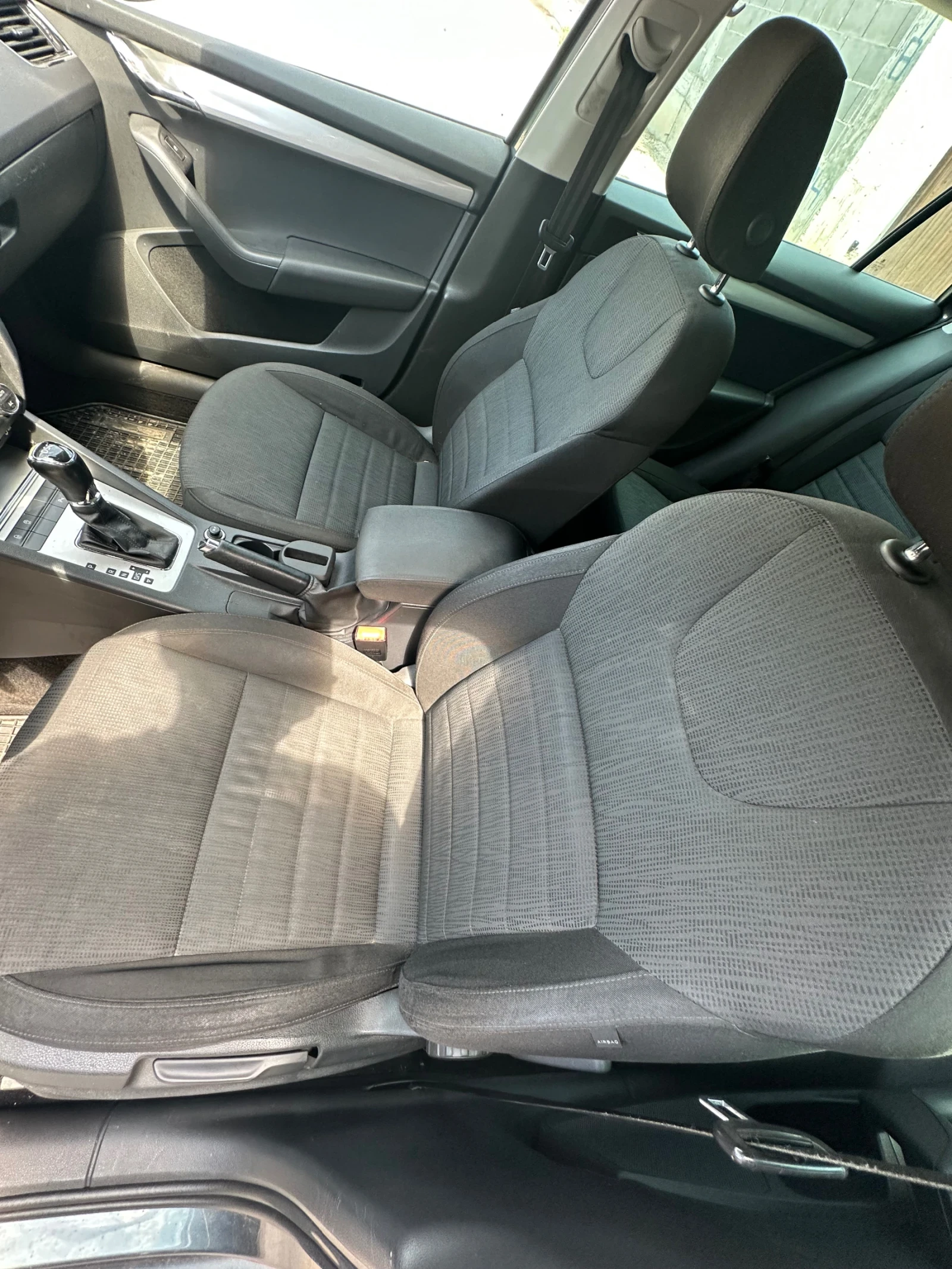 Skoda Octavia 1.6TDI DSG CLHC, снимка 7 - Автомобили и джипове - 55027337