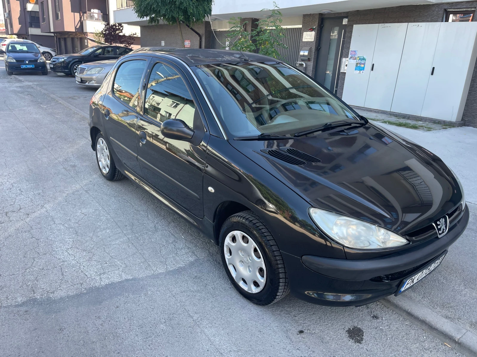 Peugeot 206 1.1, снимка 3 - Автомобили и джипове - 55079030