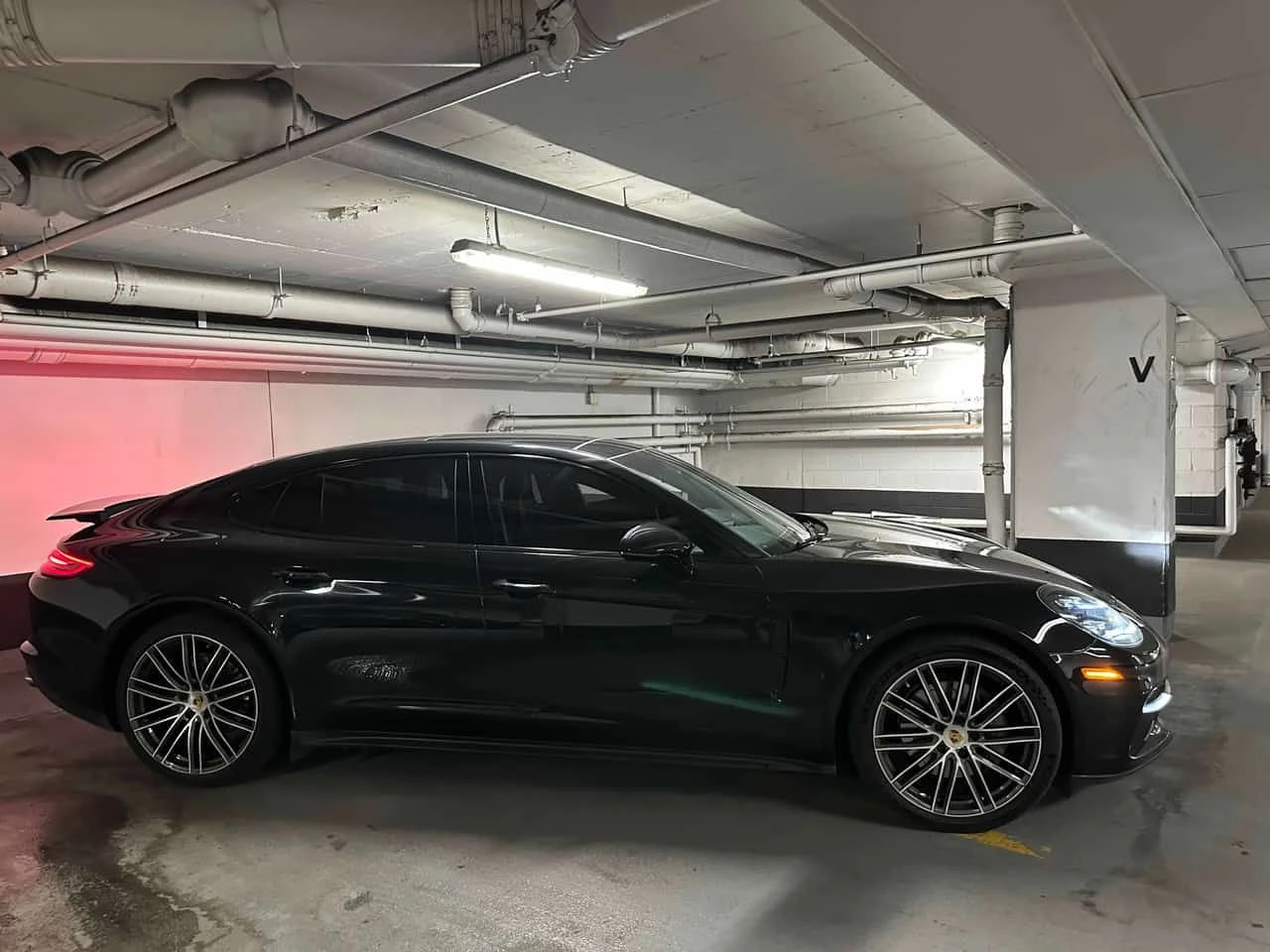 Porsche Panamera  4S * ОБДХУВАНЕ* КАРБОН* БЕЗ ЗАБЕЛЕЖКИ* , снимка 4 - Автомобили и джипове - 55218933