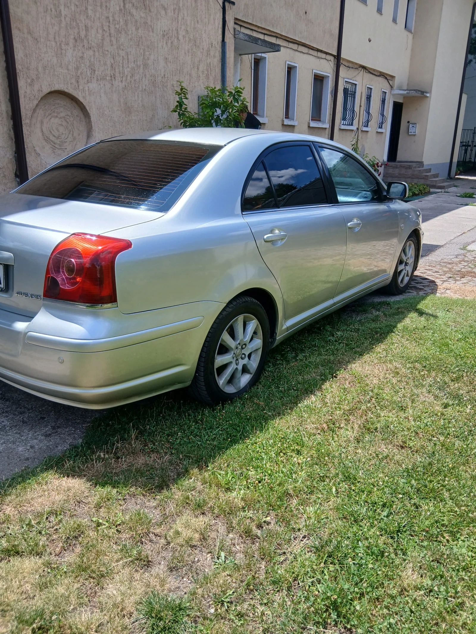 Toyota Avensis, снимка 3 - Автомобили и джипове - 55393190