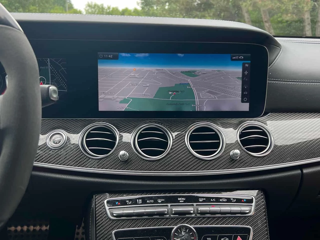 Mercedes-Benz E 63 AMG * S * CARFAX * БЕЗ ПЪРВОНАЧАЛНА ВНОСКА, снимка 10 - Автомобили и джипове - 55429804