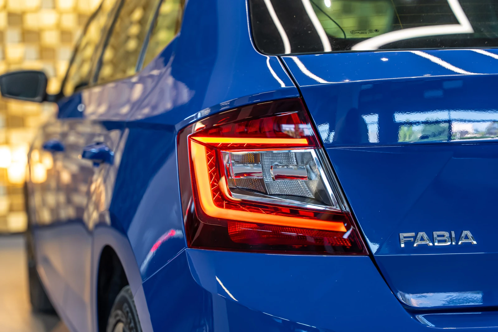 Skoda Fabia, снимка 6 - Автомобили и джипове - 55895969