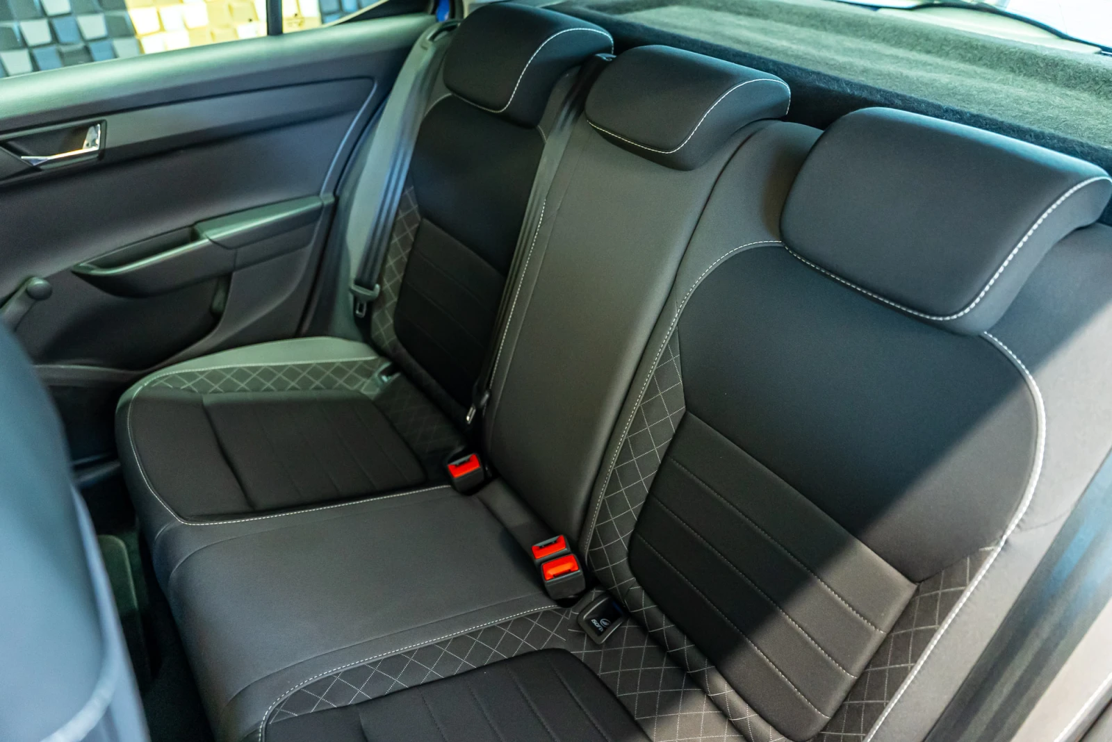 Skoda Fabia, снимка 17 - Автомобили и джипове - 55895969
