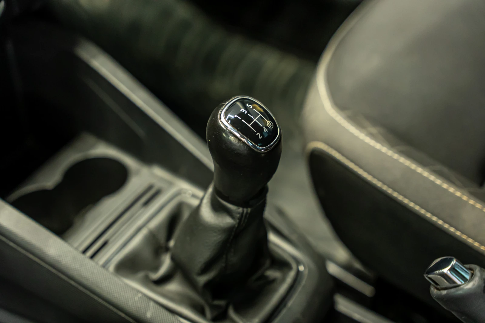 Skoda Fabia, снимка 9 - Автомобили и джипове - 55895969
