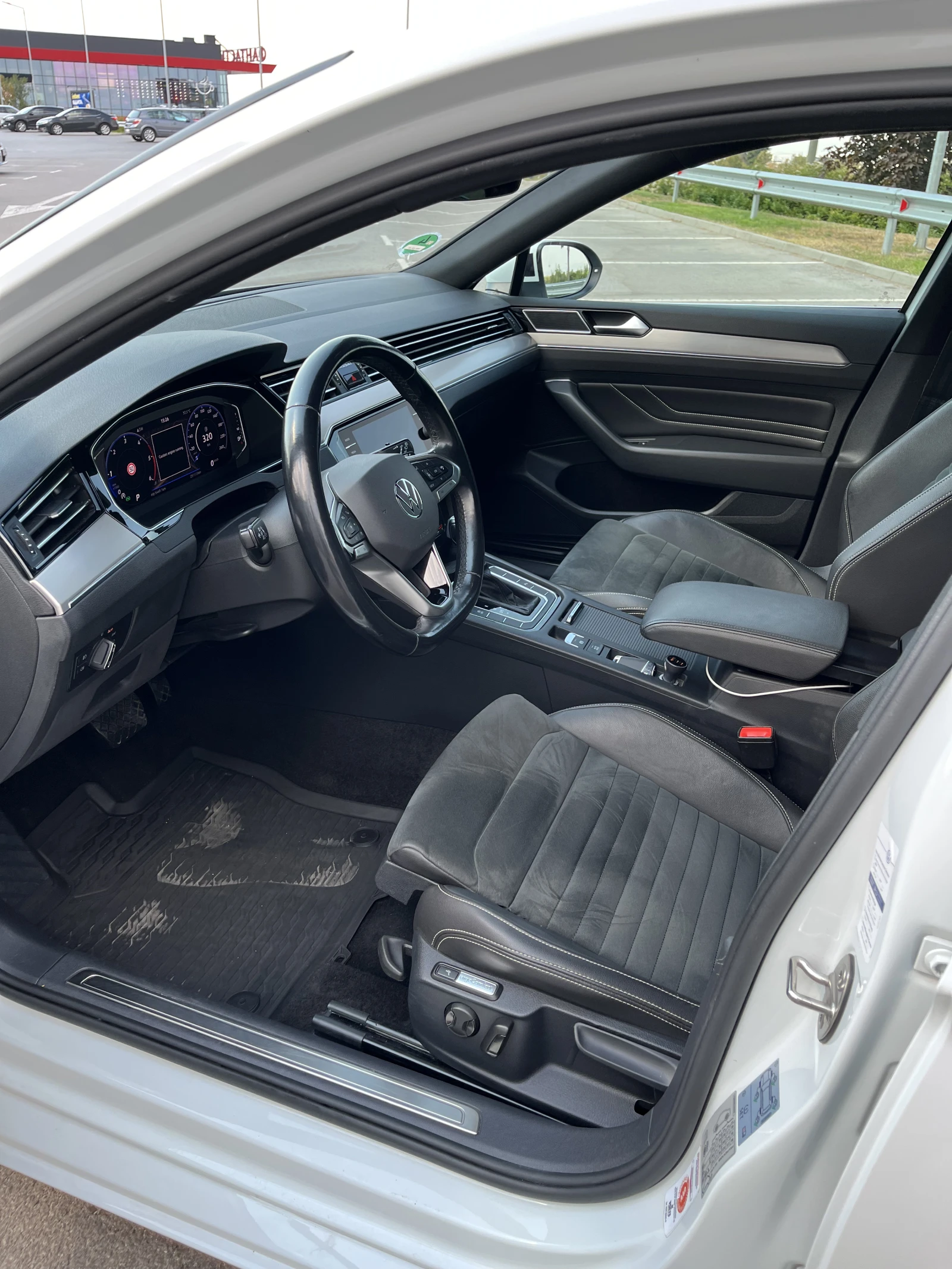 VW Passat 2.0 TDI B8.5, снимка 8 - Автомобили и джипове - 56021450