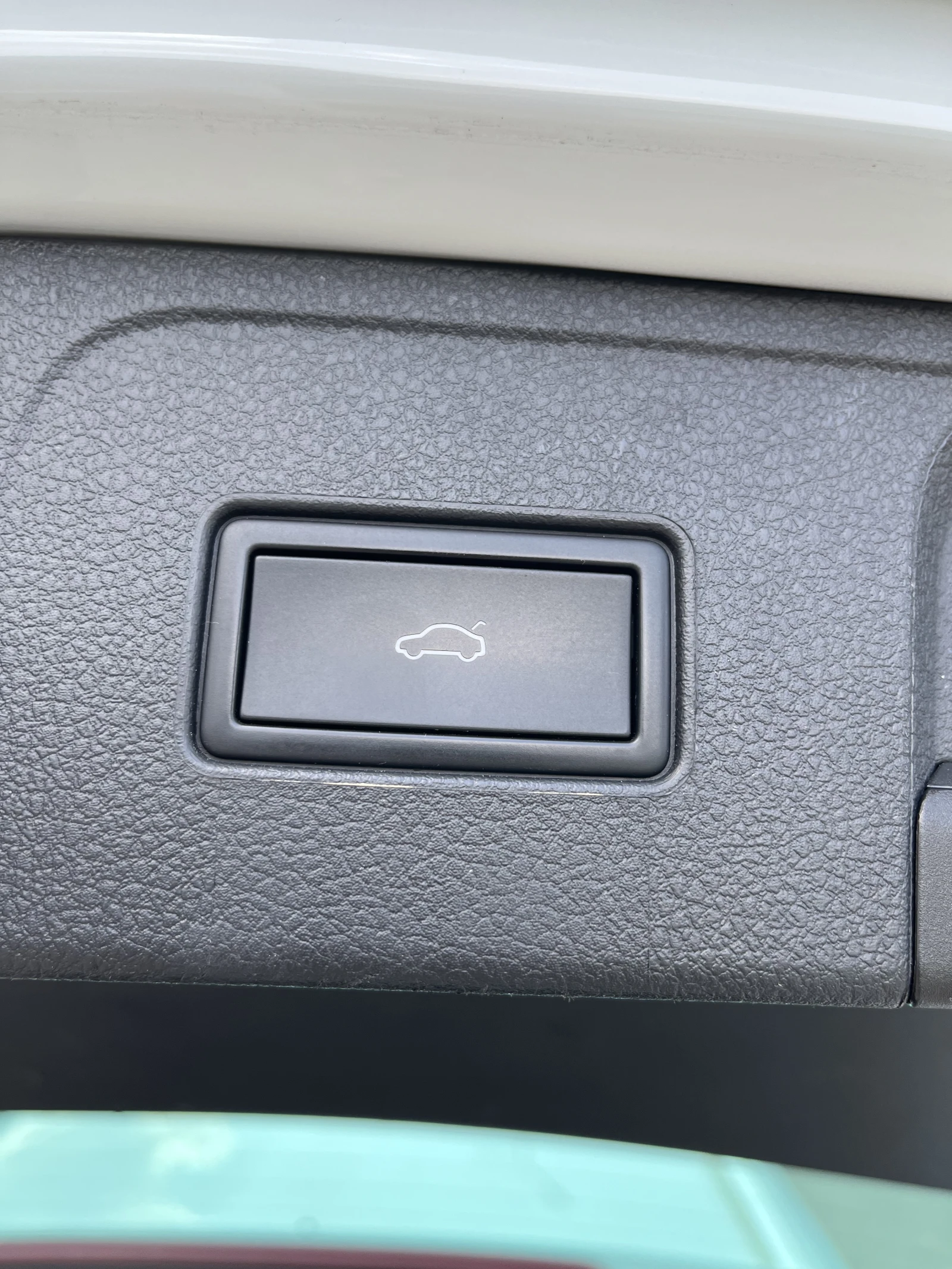 VW Passat 2.0 TDI B8.5, снимка 9 - Автомобили и джипове - 56021450