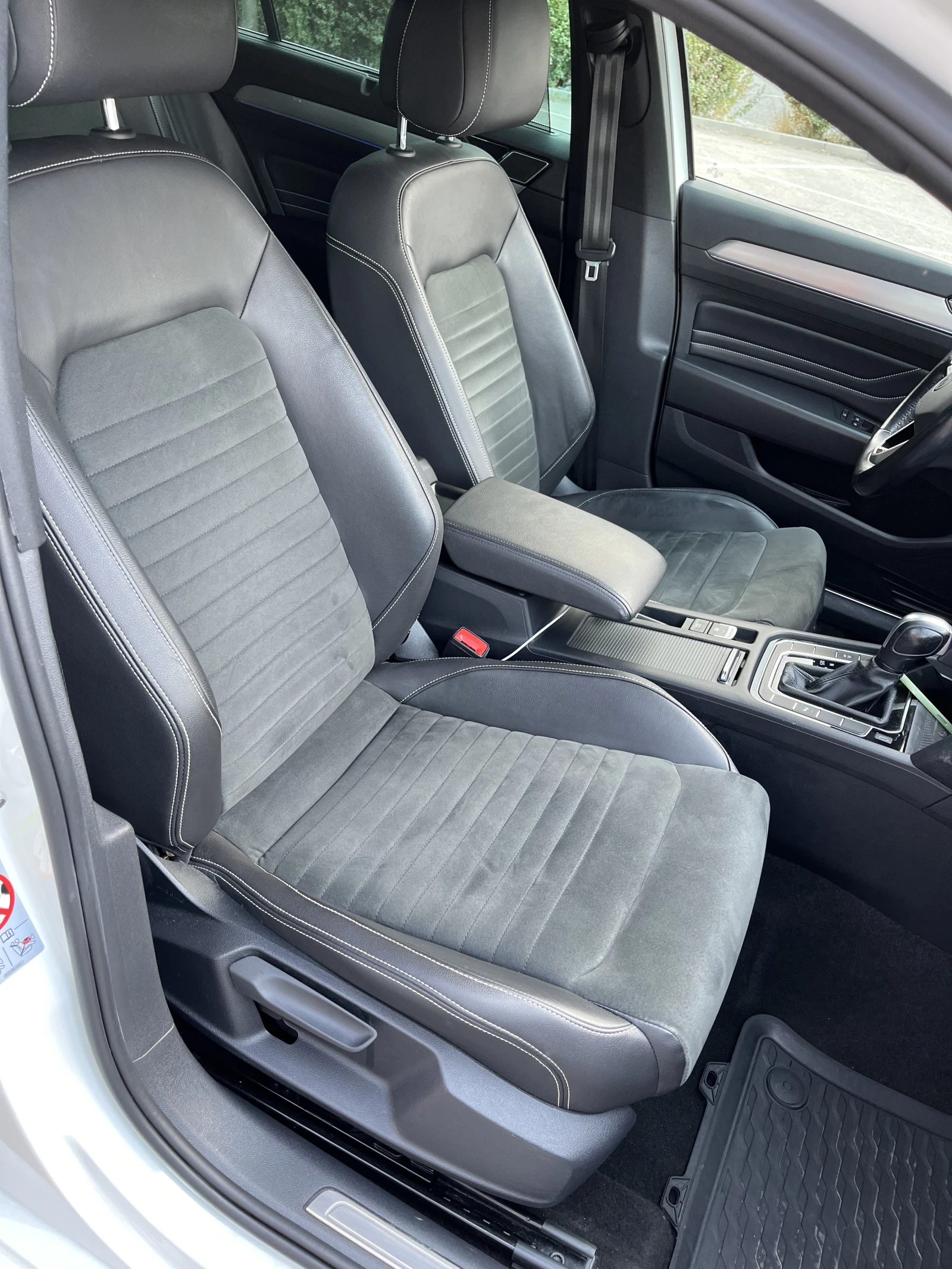 VW Passat 2.0 TDI B8.5, снимка 11 - Автомобили и джипове - 56021450
