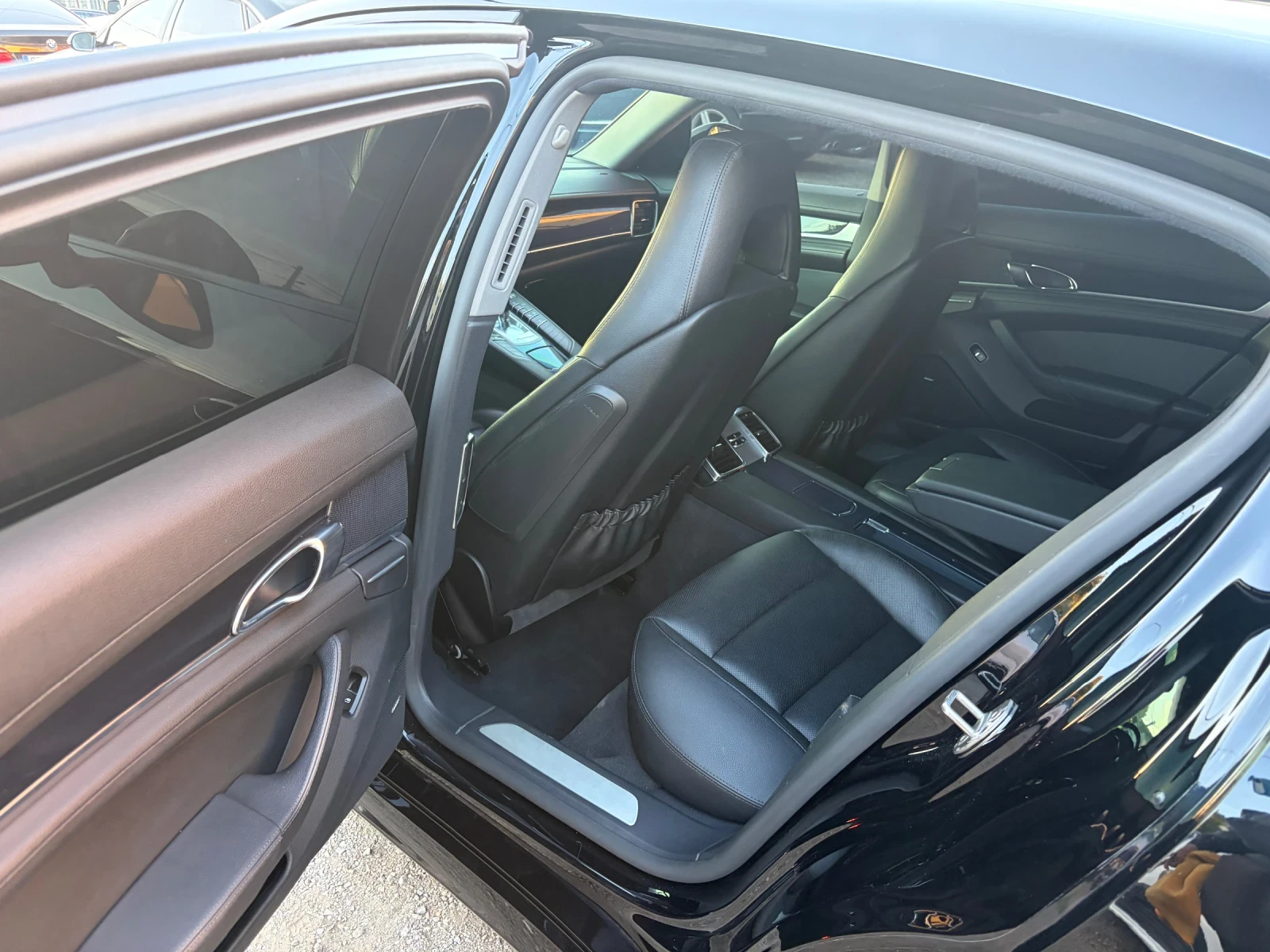 Porsche Panamera 90000км, снимка 12 - Автомобили и джипове - 56367578