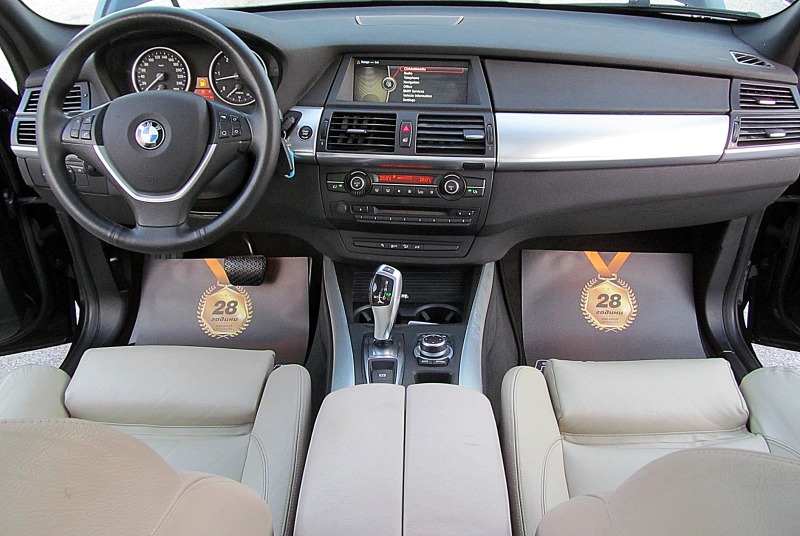 BMW X5 8ck/PANORAMA/FACE/245kc/СОБСТВЕН ЛИЗИНГ, снимка 16 - Автомобили и джипове - 43774049