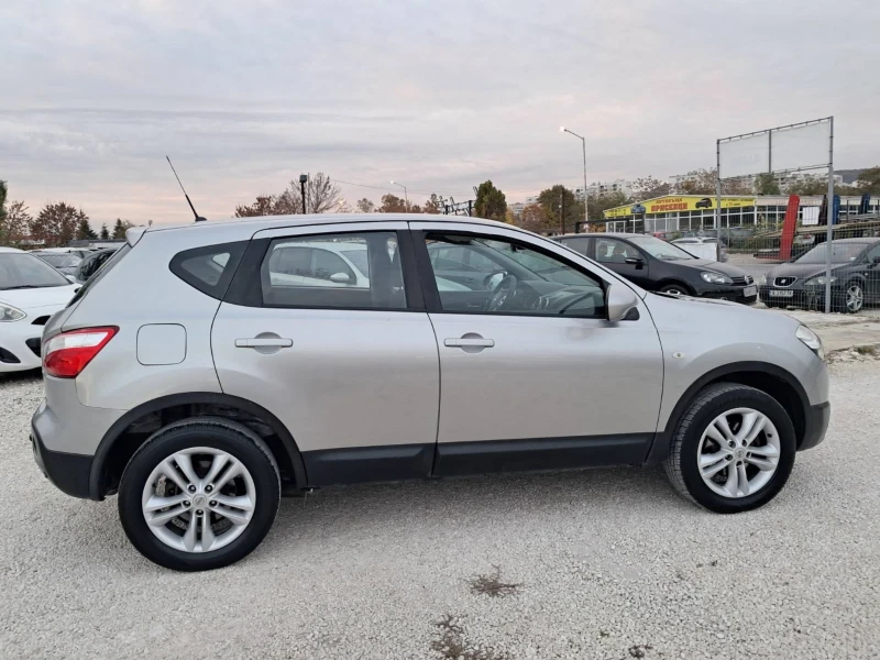 Nissan Qashqai 1.5 FACE-LIFT , снимка 7 - Автомобили и джипове - 47787563