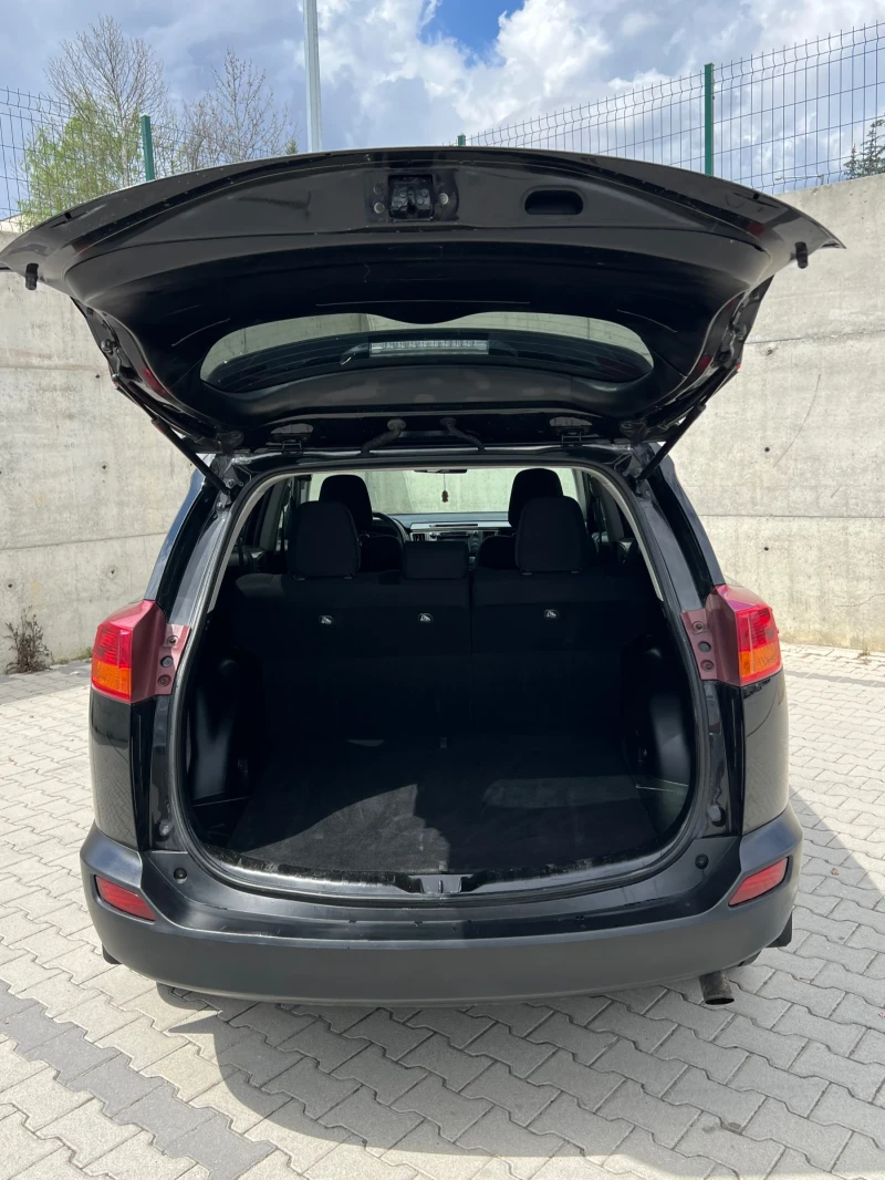 Toyota Rav4 2.5L XLE AWD, снимка 12 - Автомобили и джипове - 52432041