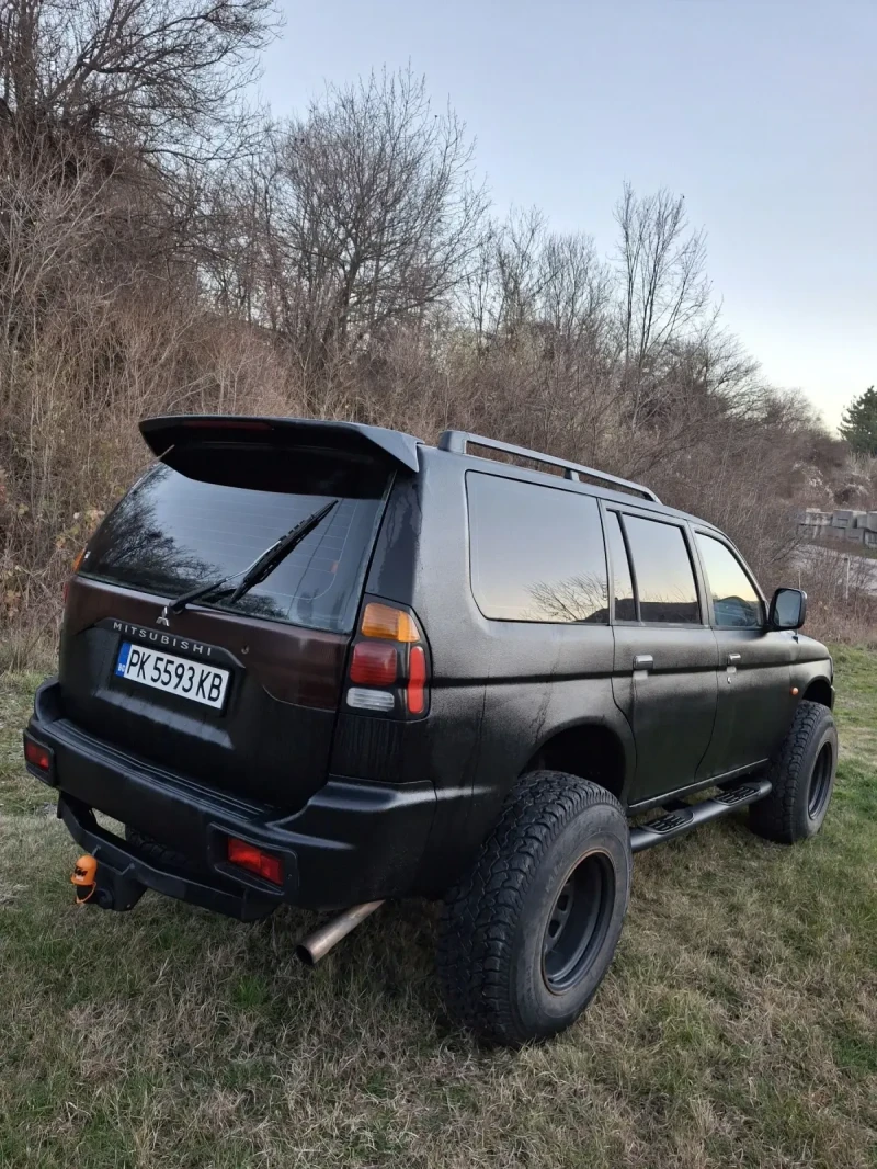 Mitsubishi Pajero sport 2.5Tdi, снимка 4 - Автомобили и джипове - 52740470