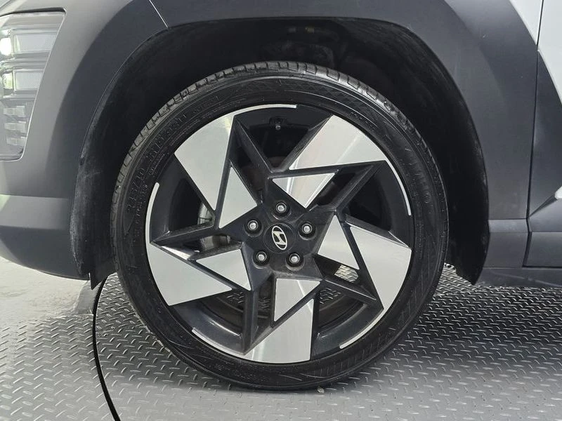 Hyundai Kona Gasoline 1.6 Turbo 2WD| 177к.с.| ВКЛ.ТЕХНОТЕСТ, снимка 5 - Автомобили и джипове - 55441118