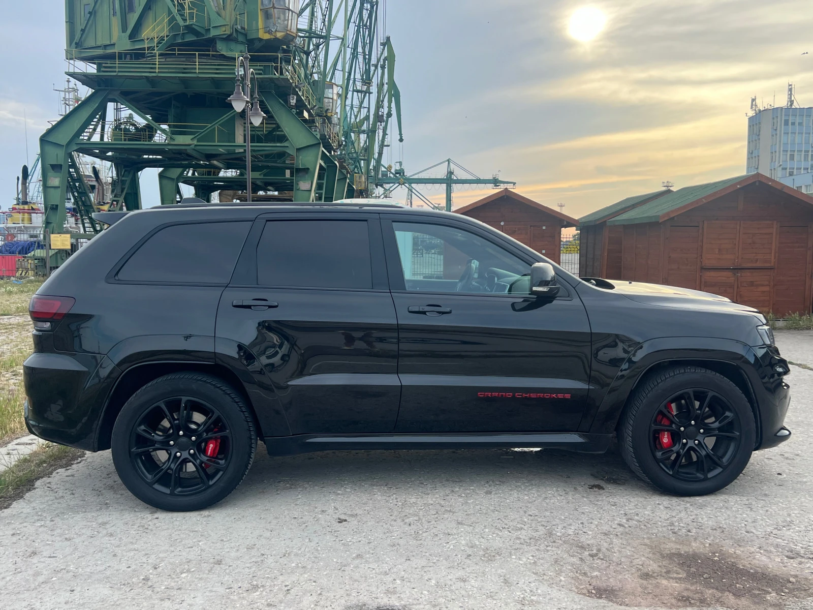 Jeep Grand cherokee SRT 6.4L HEMI V8 - изображение 5