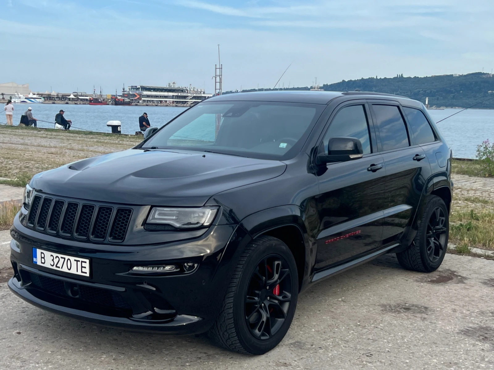 Jeep Grand cherokee SRT 6.4L HEMI V8 - изображение 2