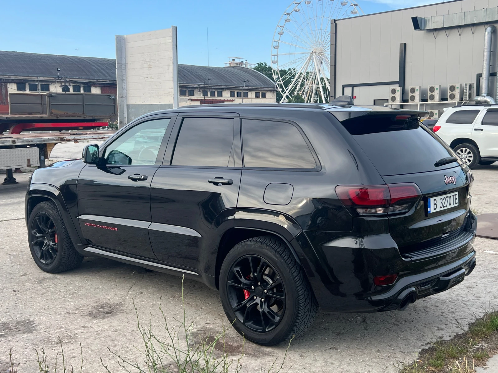 Jeep Grand cherokee SRT 6.4L HEMI V8 - изображение 6