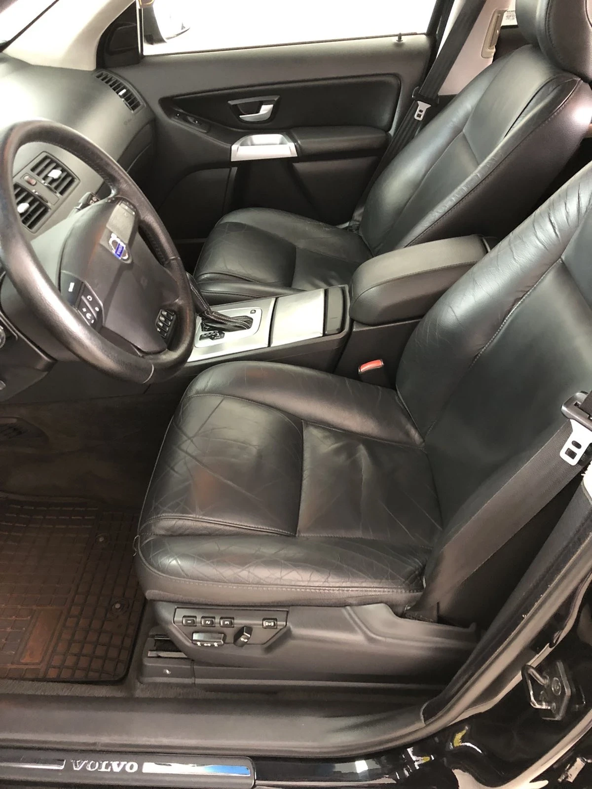 Volvo Xc90 4.4 V8 7-местен LPG - изображение 10