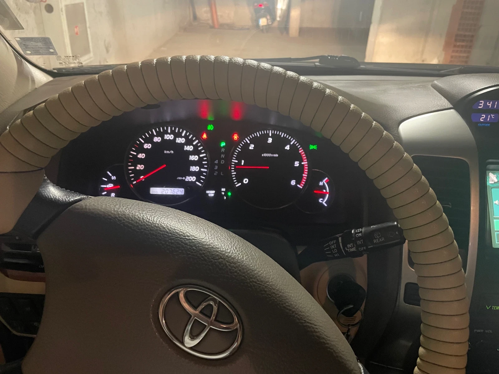 Toyota Land cruiser J 120 3.0 D4D 163ks avtomat 5скорости - изображение 9