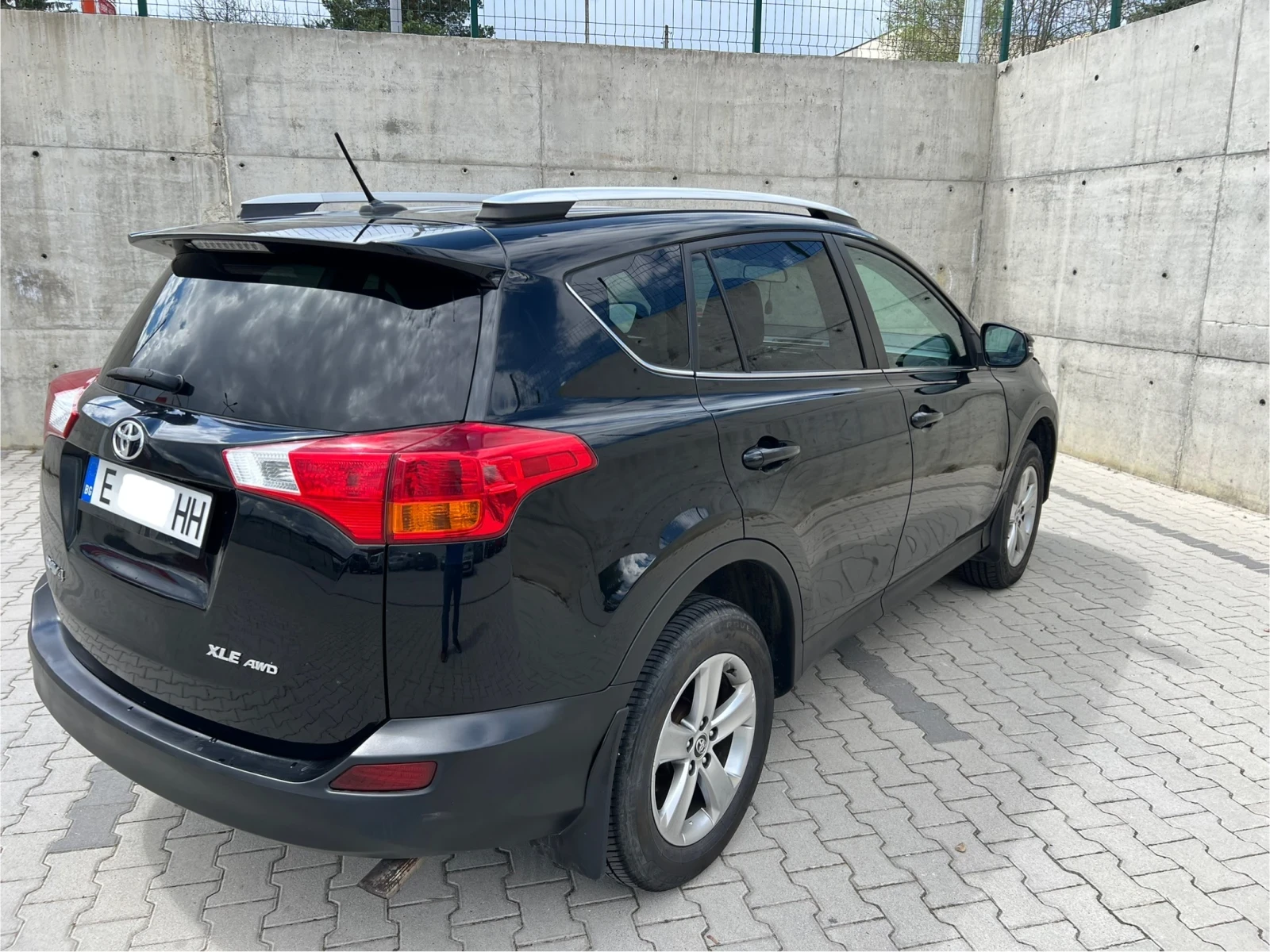 Toyota Rav4 2.5L XLE AWD | Mobile.bg   8