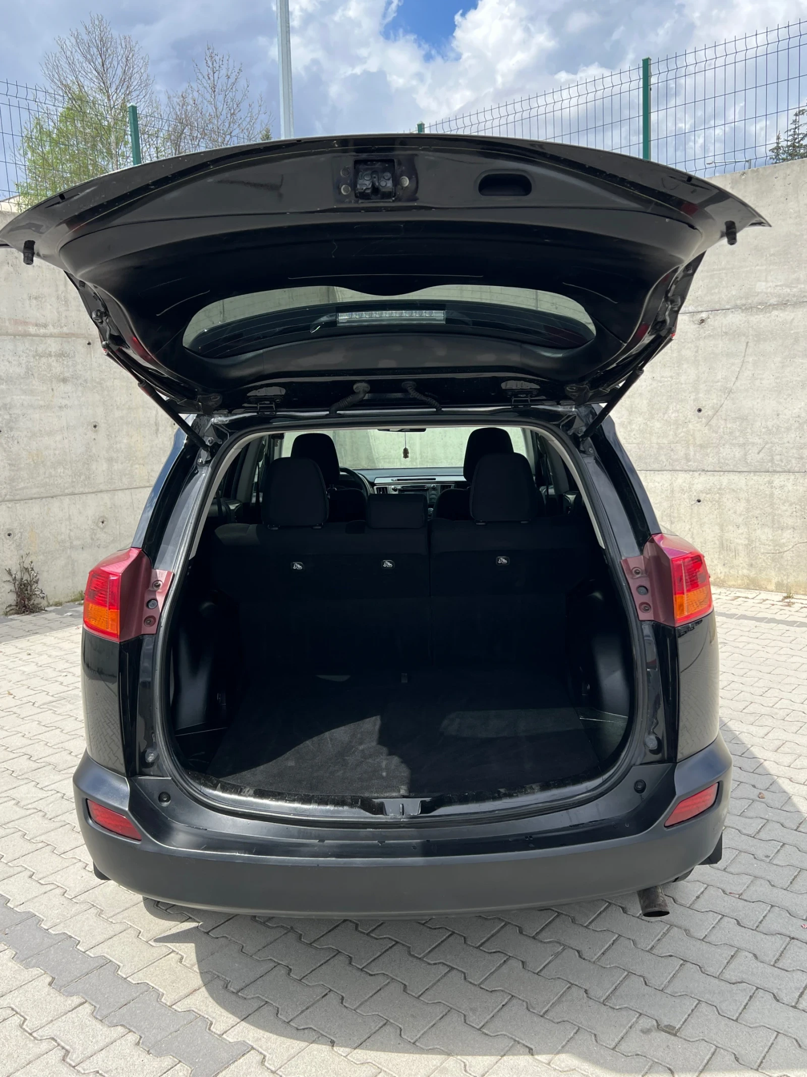 Toyota Rav4 2.5L XLE AWD | Mobile.bg   12