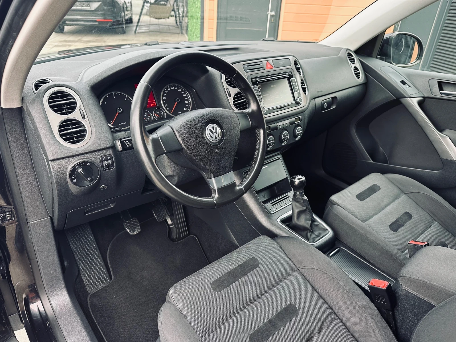 VW Tiguan 2.0 TDI/4-motion/Navi | Mobile.bg � ����������� 10