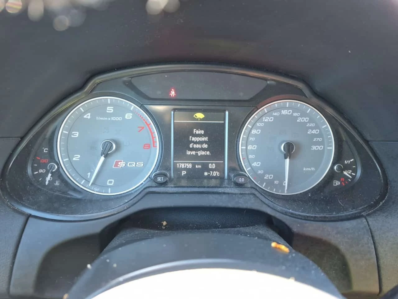 Audi SQ5 3.0T TECHNIK/CARFAX/ 2 КЛЮЧА/ПОДГРЕВ/ПАНОРАМА, снимка 9 - Автомобили и джипове - 53919072