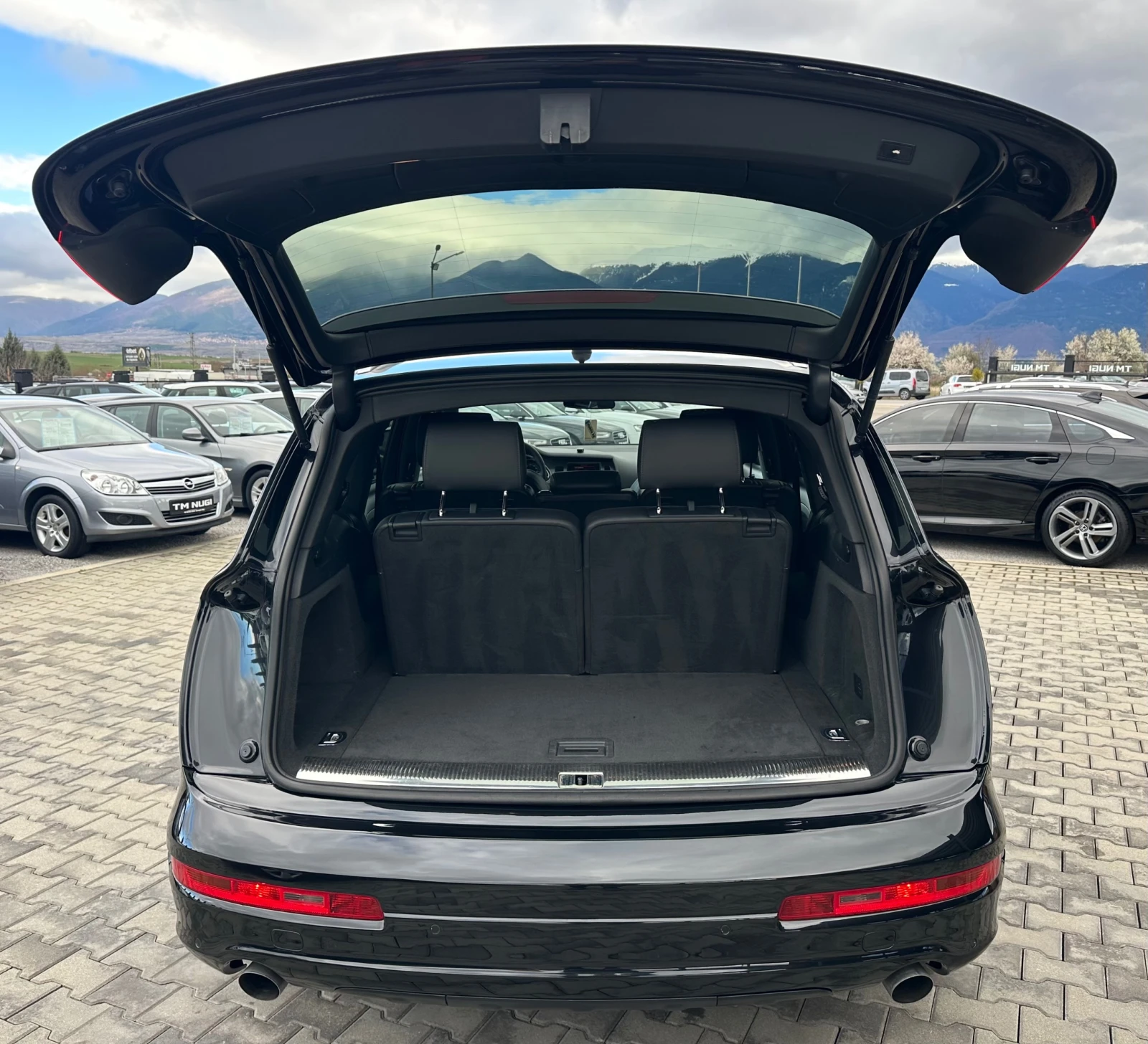 Audi Q7 KEYLESS* LED* PANORAMA* , снимка 17 - Автомобили и джипове - 54070160