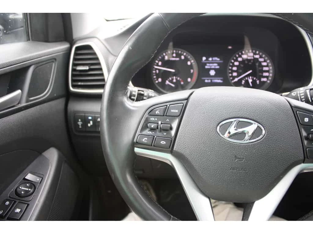 Hyundai Tucson * Sun & Leather package * CARFAX * ���� �� �� | Mobile.bg � ����������� 17