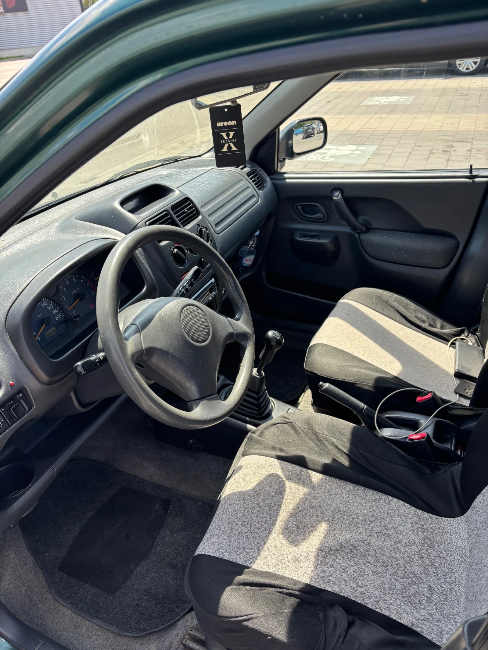 Suzuki Ignis, снимка 9 - Автомобили и джипове - 54494280