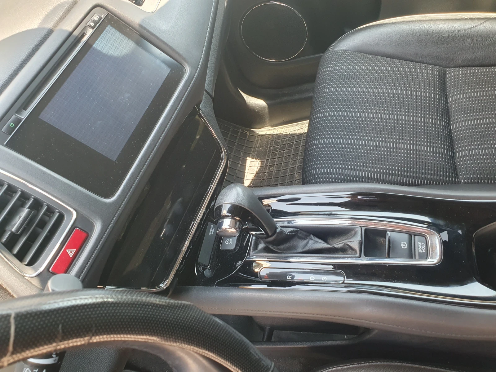 Honda Hr-v, снимка 9 - Автомобили и джипове - 54695668