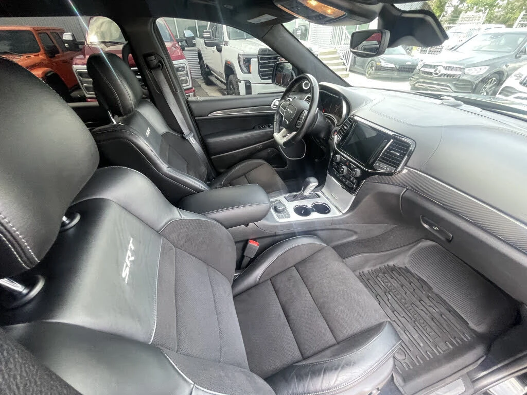 Jeep Grand cherokee 6.4 SRT 4X4 * КРАЙНА ЦЕНА* , снимка 9 - Автомобили и джипове - 56189200