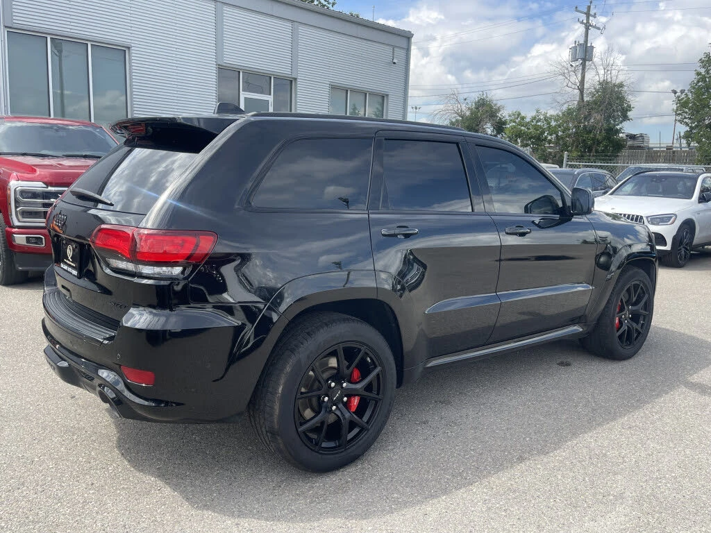 Jeep Grand cherokee 6.4 SRT 4X4 * КРАЙНА ЦЕНА* , снимка 4 - Автомобили и джипове - 56189200