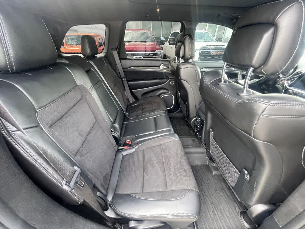 Jeep Grand cherokee 6.4 SRT 4X4 * КРАЙНА ЦЕНА* , снимка 11 - Автомобили и джипове - 56189200