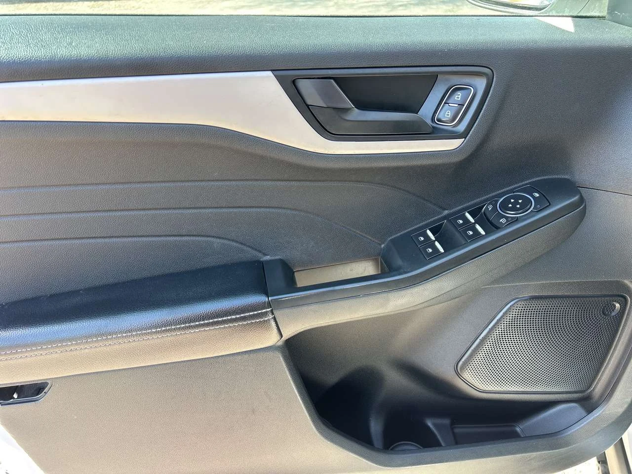 Ford Escape SE Hybrid | Mobile.bg � ����������� 8