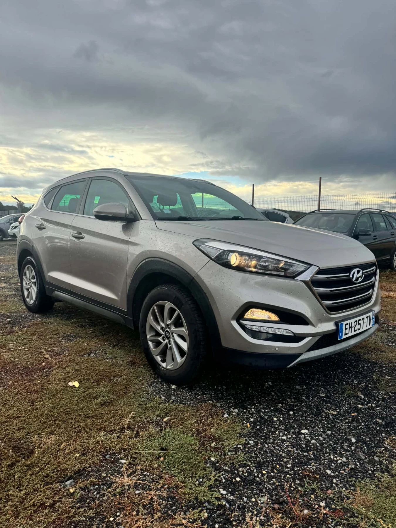 Hyundai Tucson 1.7 CRDI 115 к.с, снимка 3 - Автомобили и джипове - 56660021