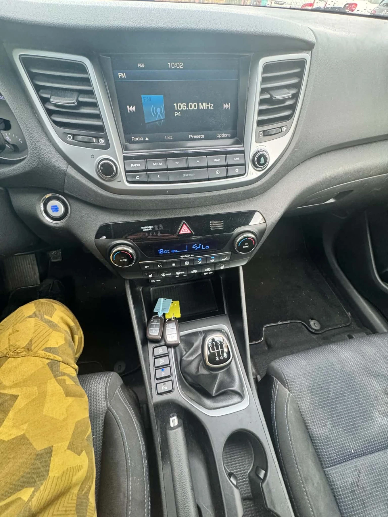 Hyundai Tucson 1.7 CRDI 115 к.с, снимка 7 - Автомобили и джипове - 56660021