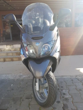     Piaggio XEvo 250i