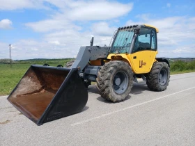 Телескопичен товарач New Holland LM425, снимка 2