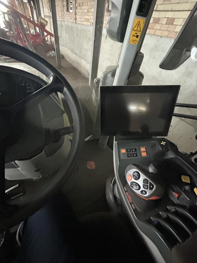 Трактор Claas Axion 940, снимка 7 - Селскостопанска техника - 49869653