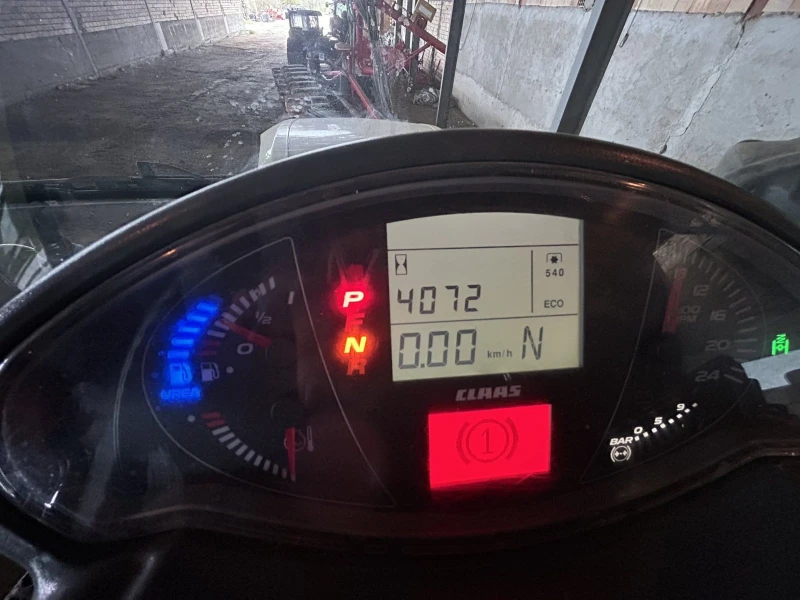 Трактор Claas Axion 940, снимка 10 - Селскостопанска техника - 49869653