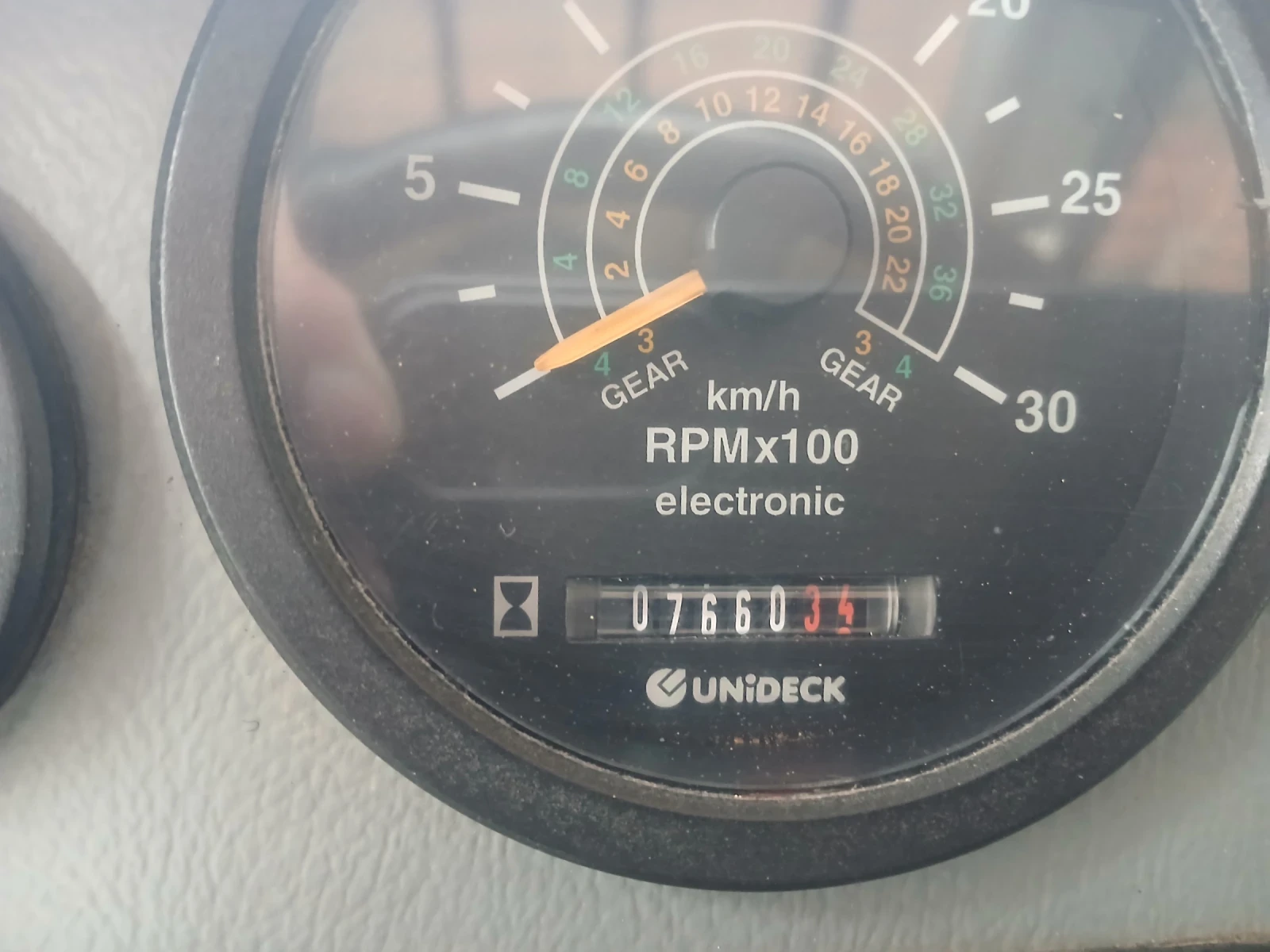 Телескопичен товарач New Holland LM425, снимка 3 - Селскостопанска техника - 54377246