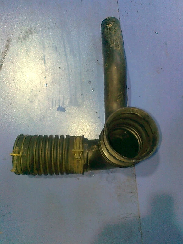 маркуч въздушен филтър за Subaru outback 2.5 automatic