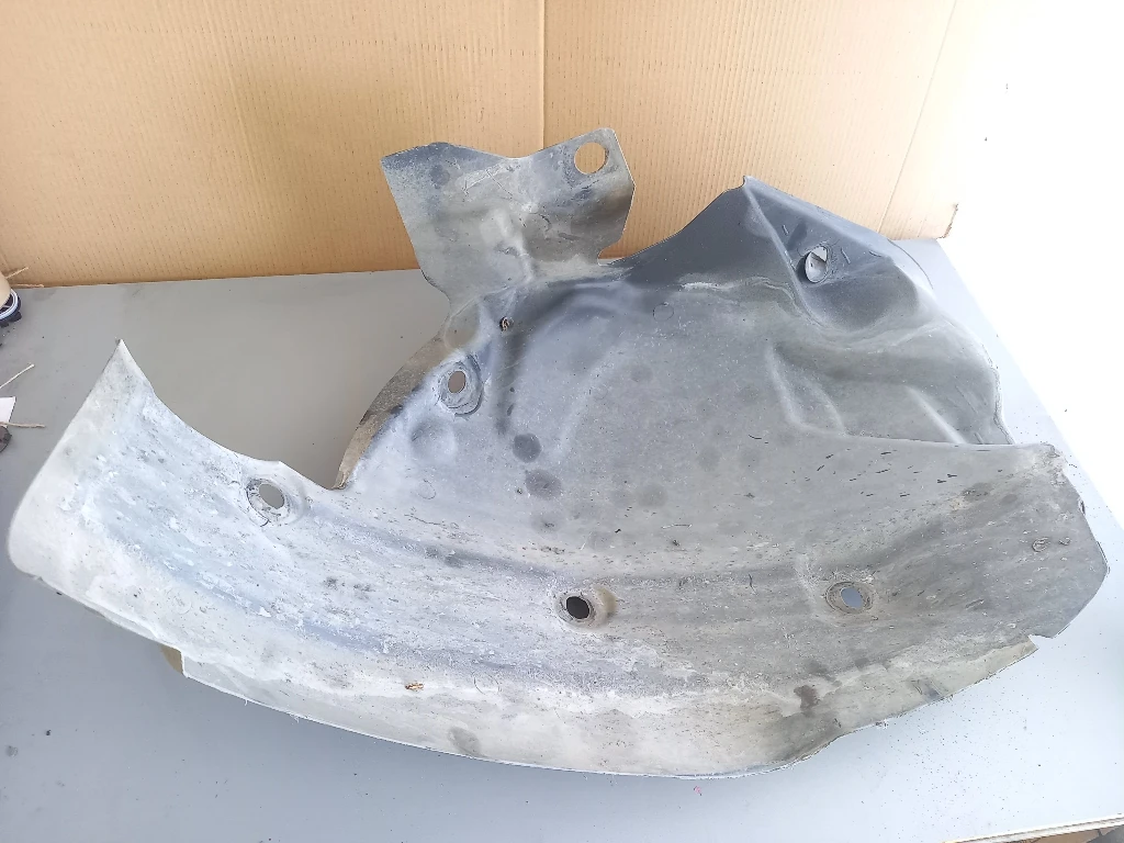 Подкалник преден десен задна част Рено Меган (к)