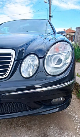 Mercedes-Benz E 320 AMG пакет, снимка 2