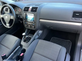 VW Golf 1.9TDI NAVI/KAMERA/105кс/KLIMATRONIK/PODGREV/UNIKA | Auto.bg — изображение 12
