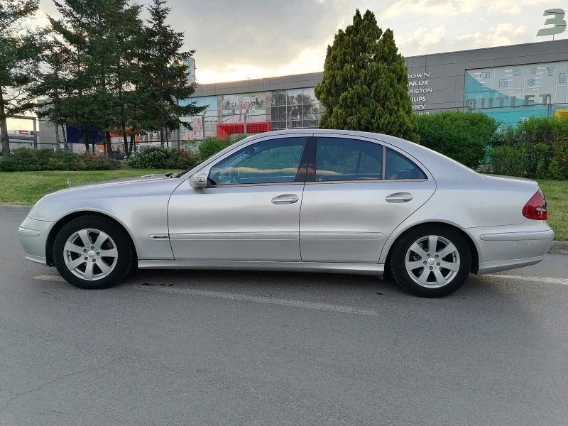 Mercedes-Benz E 220 2.2 CDI , снимка 3 - Автомобили и джипове - 47635030