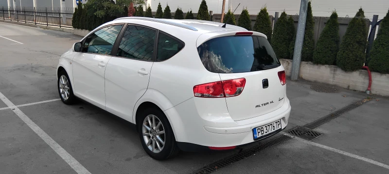 Seat Altea 1.6 tdi, снимка 6 - Автомобили и джипове - 47034033