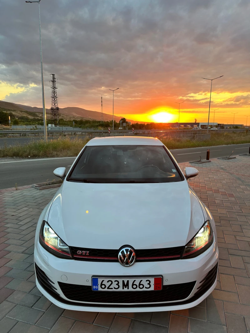 VW Golf VII GTI Lim/Coupe PERFORMANCE, снимка 2 - Автомобили и джипове - 47310884